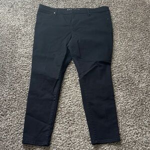 Ava & Viv Black Skinny Jeans. Size 18.